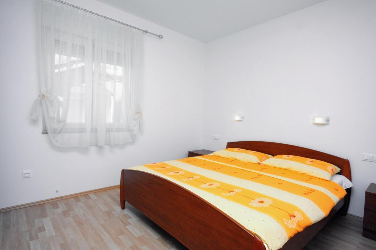 Apartments By The Sea Kampor, Rab - 4986 Kültér fotó