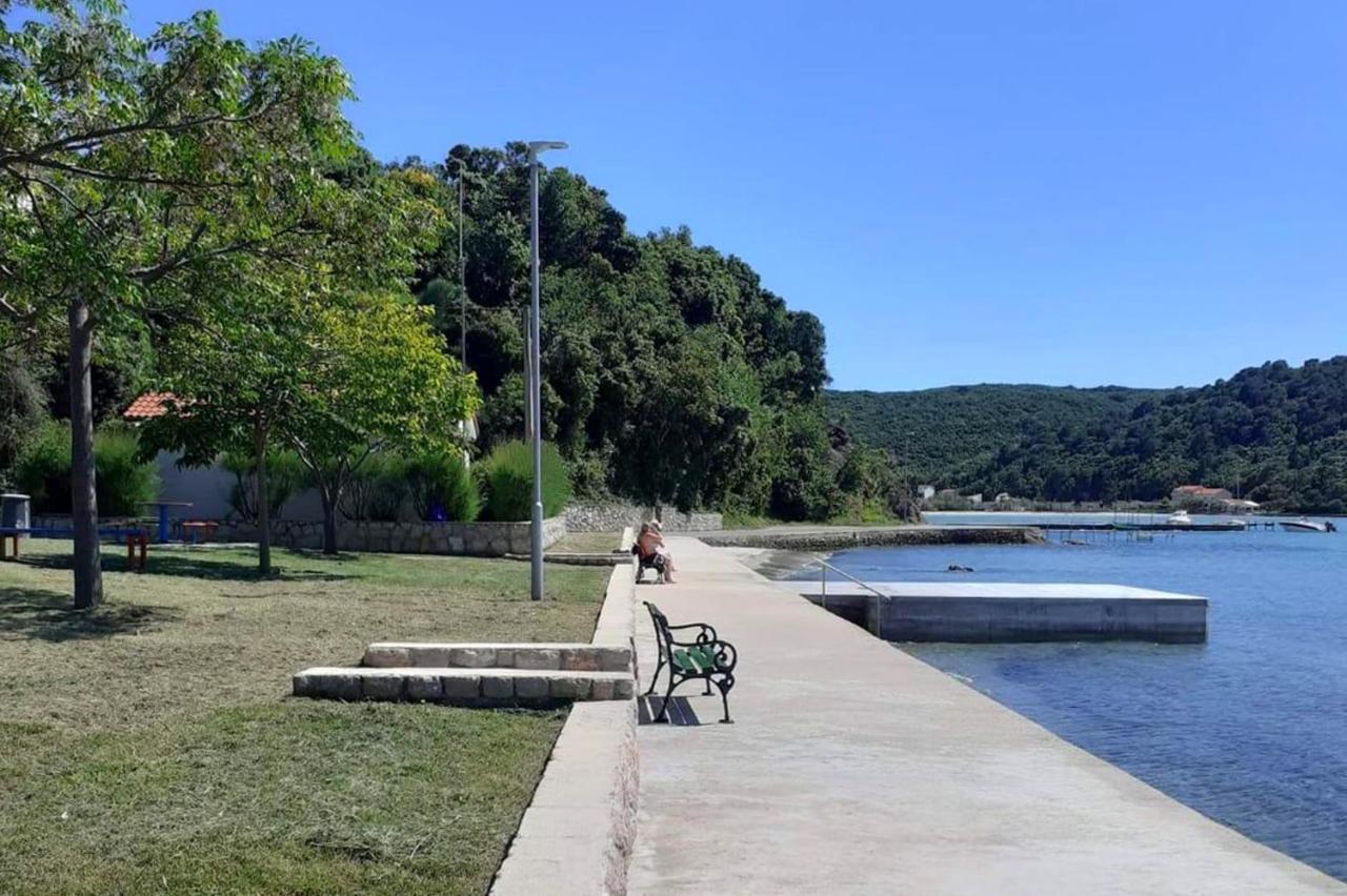 Apartments By The Sea Kampor, Rab - 4986 Kültér fotó